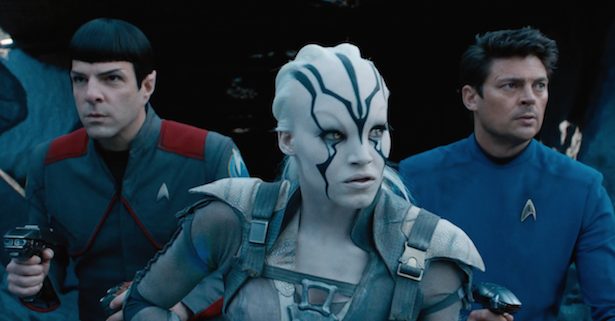 Star-Trek-Beyond-2-615x321
